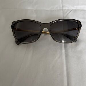 Ralph Lauren Stylish Polarized Sunglasses with Case